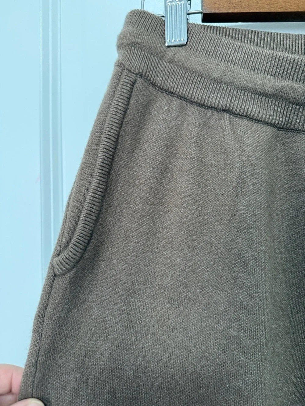 Monrow Women’s Tan Knit Jogger Pull On Sweatpants size Small
